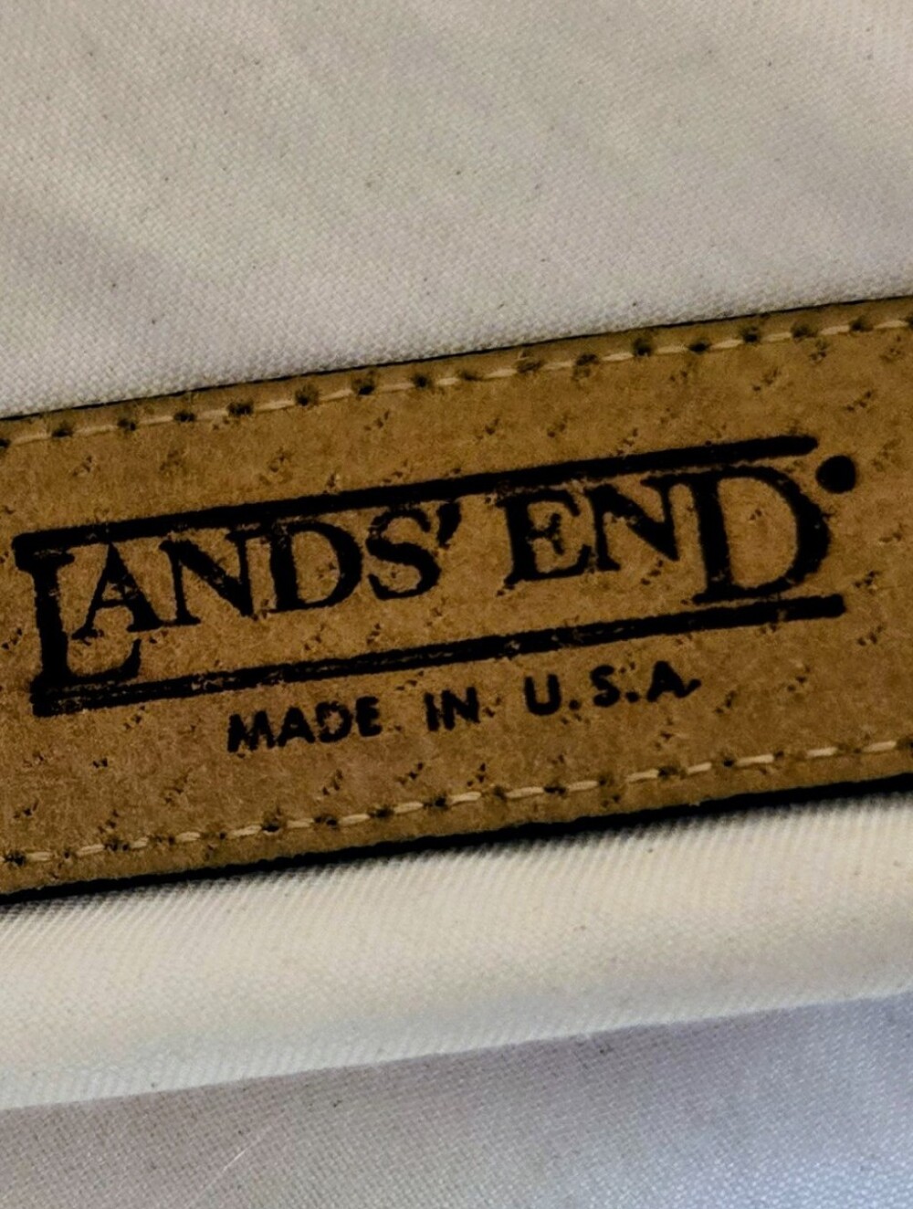 Vintage Lands' End genuine leather belt